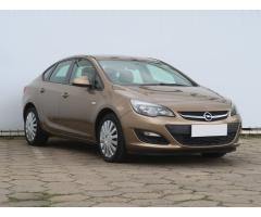 Opel Astra 1.6 16V 85kW - 1