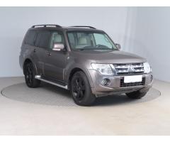 Mitsubishi Pajero 3.2 DI-D 147kW - 1