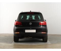 Volkswagen Tiguan 2.0 TSI 132kW - 6