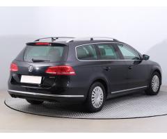 Volkswagen Passat 2.0 TDI 103kW - 7