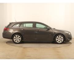 Opel Insignia 2.0 CDTI 120kW - 8