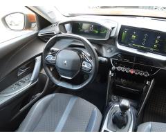 Peugeot 2008 1.2 PureTech 74kW - 9