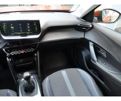 Peugeot 2008 1.2 PureTech 74kW - 11