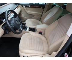 Volkswagen Passat 2.0 TDI 103kW - 16