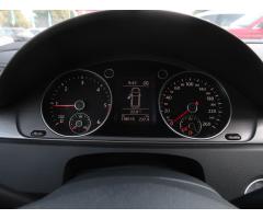 Volkswagen Passat 2.0 TDI 130kW - 17