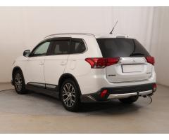 Mitsubishi Outlander 2.2 DI-D 110kW - 5