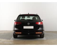 Volkswagen Passat 2.0 TDI 110kW - 6