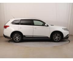 Mitsubishi Outlander 2.2 DI-D 110kW - 8