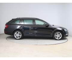 Škoda Octavia 1.6 TDI 85kW - 8