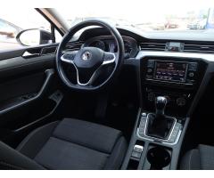 Volkswagen Passat 1.5 TSI 110kW - 9