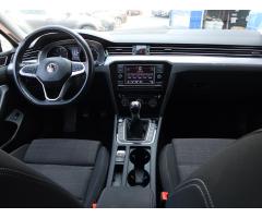 Volkswagen Passat 1.5 TSI 110kW - 10