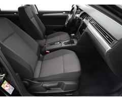 Volkswagen Passat 2.0 TDI 110kW - 12