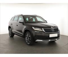 ŠKODA SUPERB COMBI 2.0TDI 140 LAURIN&K 4X4 DSG 7ST