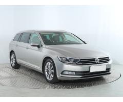 Volkswagen Passat 2.0 TDI 110kW - 1