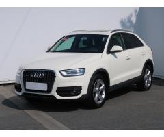 Audi Q3 S tronic DSG Zlevněno o 22 000 Kč