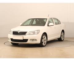 ŠKODA SUPERB COMBI 2.0TDI 140 LAURIN&K 4X4 DSG 7ST