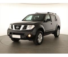 Nissan Pathfinder 2.5 dCi 126kW - 3