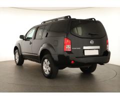 Nissan Pathfinder 2.5 dCi 126kW - 5