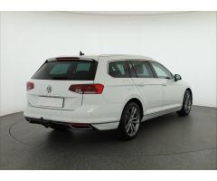 Volkswagen Passat 2.0 TDI 110kW - 7