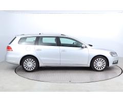 Volkswagen Passat 2.0 TDI 103kW - 8