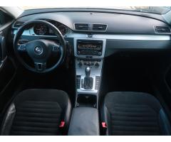 Volkswagen Passat 2.0 TDI 103kW - 10