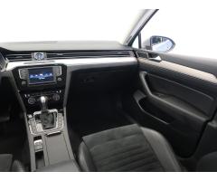 Volkswagen Passat 2.0 TDI 110kW - 11