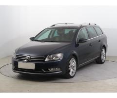 Volkswagen Golf Variant R-Line mHEV DSG Zlevněno o 16 000 Kč