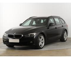 BMW Řada 3 330 d xDrive 190kW - 3