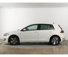 Volkswagen Golf Variant R-Line mHEV DSG Zlevněno o 16 000 Kč