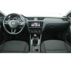 Škoda Octavia 1.8 TSI 132kW - 9