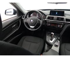 BMW Řada 3 330 d xDrive 190kW - 9