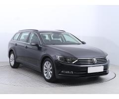 Volkswagen Passat 2.0 TDI 110kW - 1