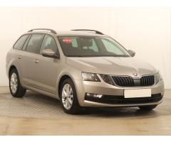 ŠKODA SUPERB COMBI 2.0TDI 140 LAURIN&K 4X4 DSG 7ST