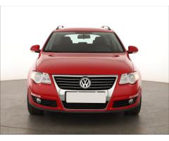 VW Passat 2,0Tdi DSG 140kW Elegance Variant 1 MAJ ČR