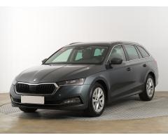 ŠKODA SUPERB COMBI 2.0TDI 140 LAURIN&K 4X4 DSG 7ST