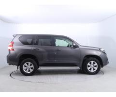 Toyota Land Cruiser 2.8 D-4D 130kW - 8