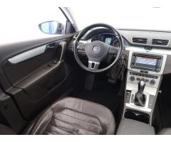 Volkswagen Passat 2.0 TDI 125kW - 9