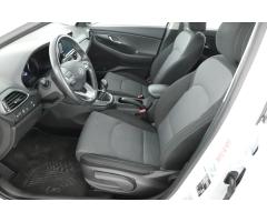 Hyundai i30 1.6 CRDi 85kW - 13