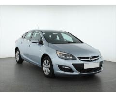 Opel Astra 1.4 T 103kW