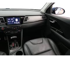 Volkswagen Passat 2.0 TDI 110kW - 11