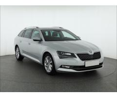 ŠKODA SUPERB COMBI 2.0TDI 140 LAURIN&K 4X4 DSG 7ST