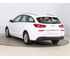 Audi Q3 S tronic DSG Zlevněno o 22 000 Kč