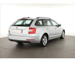 Škoda Octavia 1.6 TDI 85kW - 7