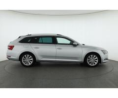 Škoda Superb 2.0 TDI 140kW - 8