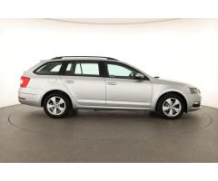 Škoda Octavia 1.6 TDI 85kW - 8