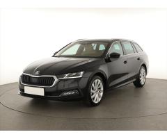 ŠKODA SUPERB COMBI 2.0TDI 140 LAURIN&K 4X4 DSG 7ST