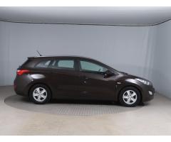 Hyundai i30 1.6 GDI 99kW - 8