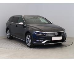 VW Passat 2,0Tdi DSG 140kW Elegance Variant 1 MAJ ČR