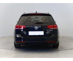 Volkswagen Passat 2.0 TDI 110kW - 6