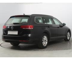 Volkswagen Passat 2.0 TDI 110kW - 7